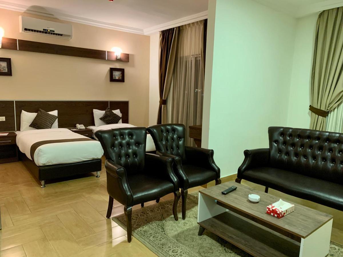 Ream Hotel Amman Exterior foto