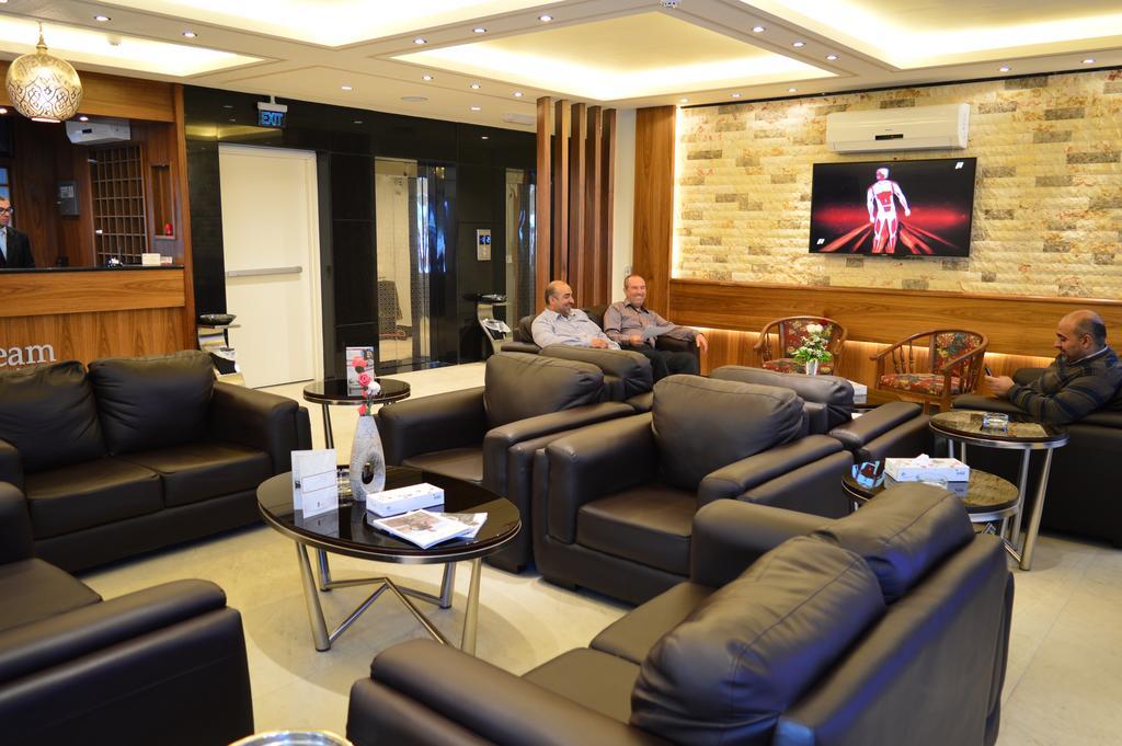 Ream Hotel Amman Exterior foto
