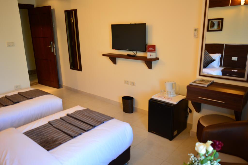 Ream Hotel Amman Zimmer foto
