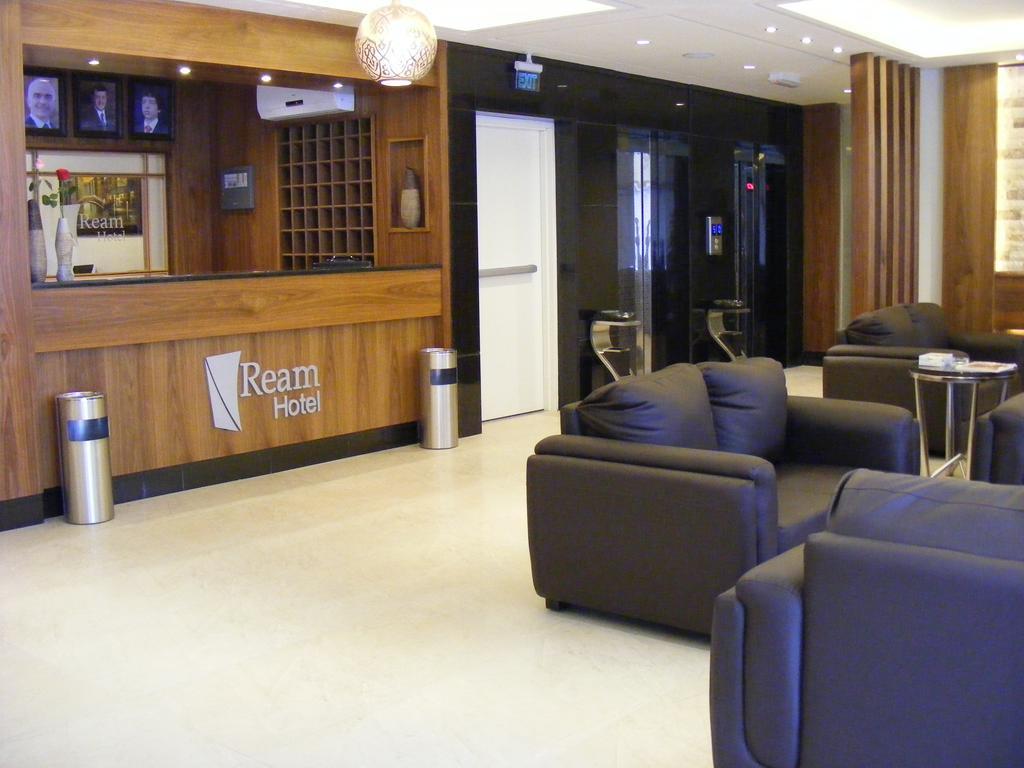Ream Hotel Amman Exterior foto