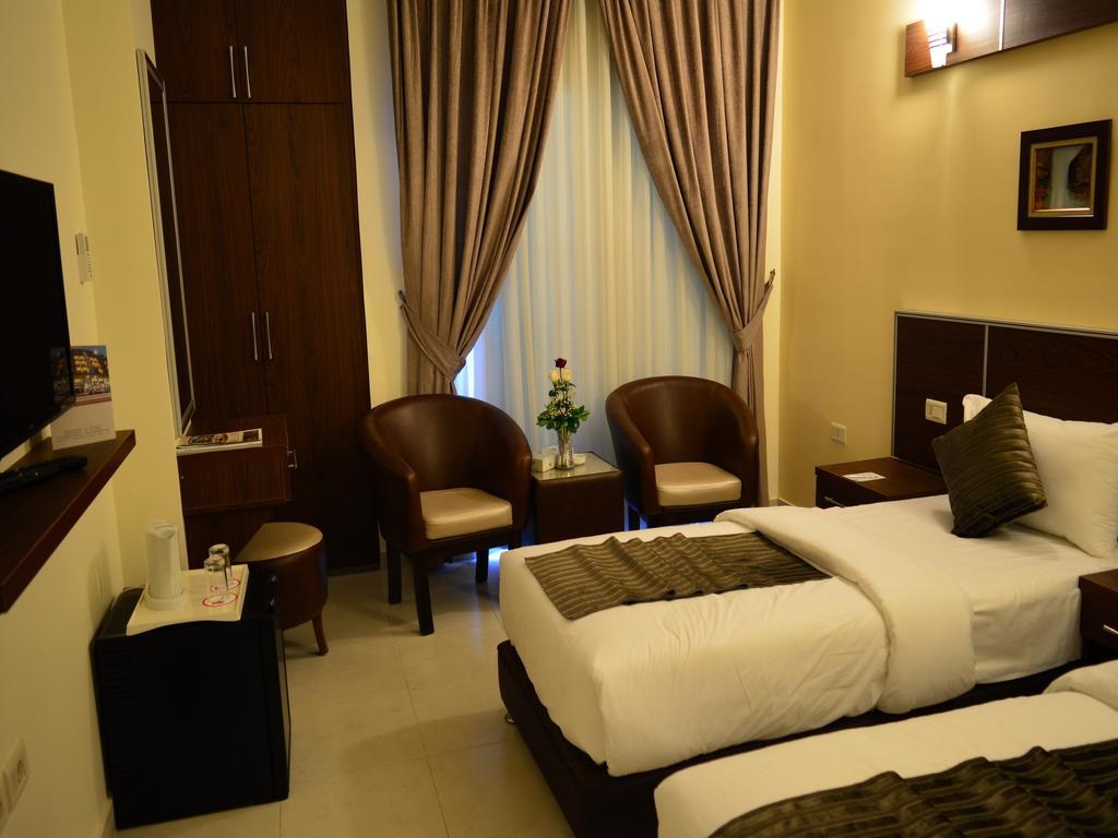 Ream Hotel Amman Exterior foto